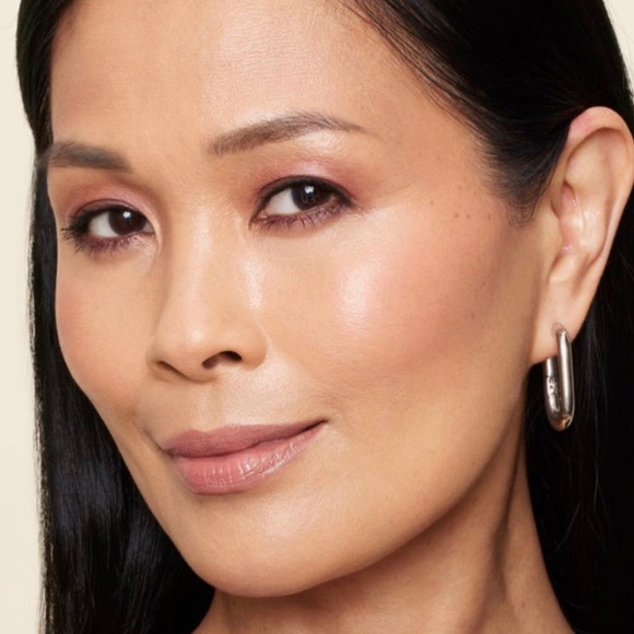 NARS Light Reflecting Loose Setting Powder TRANSLUCENT CRYSTAL 1410 - Picture 4 of 13